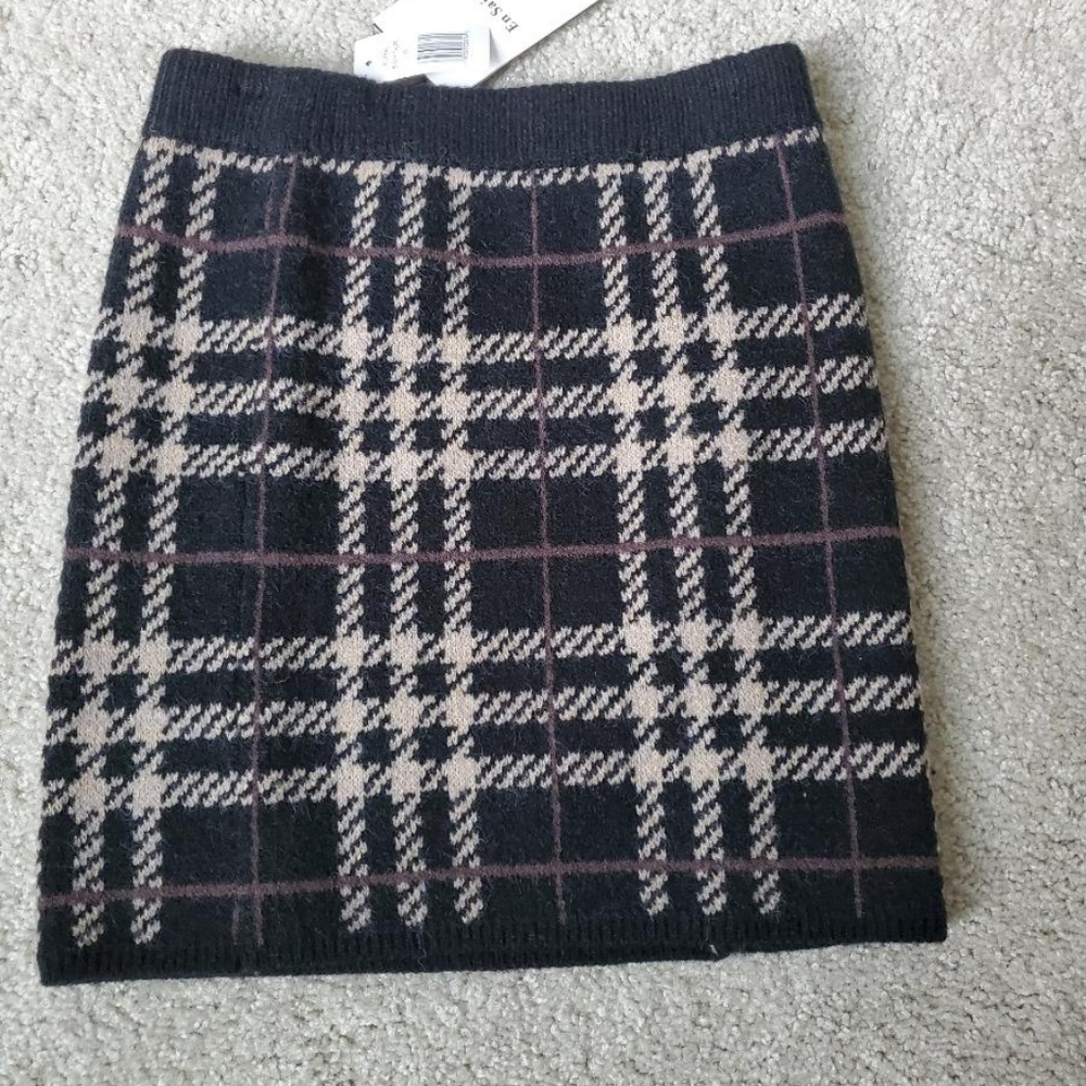 En Saison Bronte Plaid Knit Mini Skirt